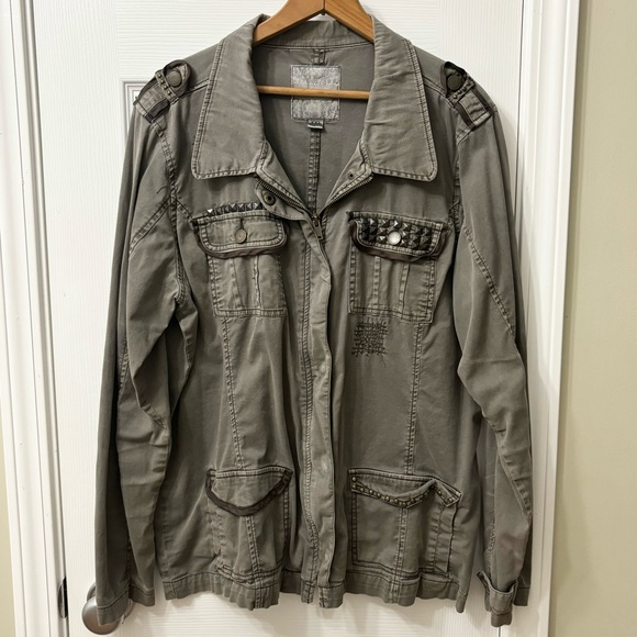➕ Maurices Studded Utility Jacket Women’s Plus Size XXL - Picture 2 of 8